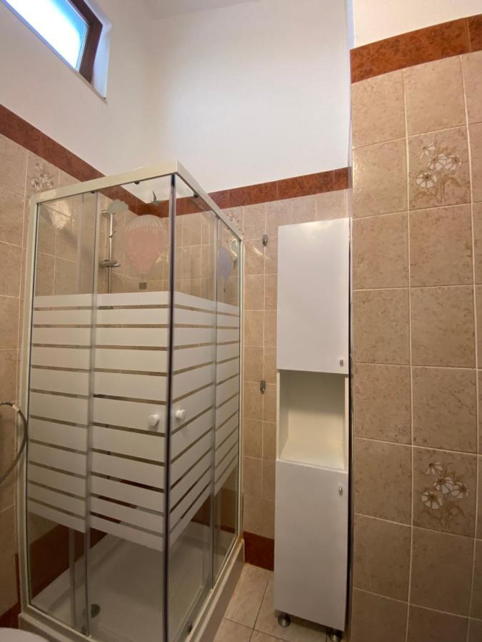 Apartments Natasa Punat Ngoại thất bức ảnh